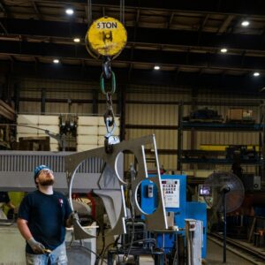 Addetti alla conduzione di carroponte/gru a cavalletto con comando pensile/radiocomando